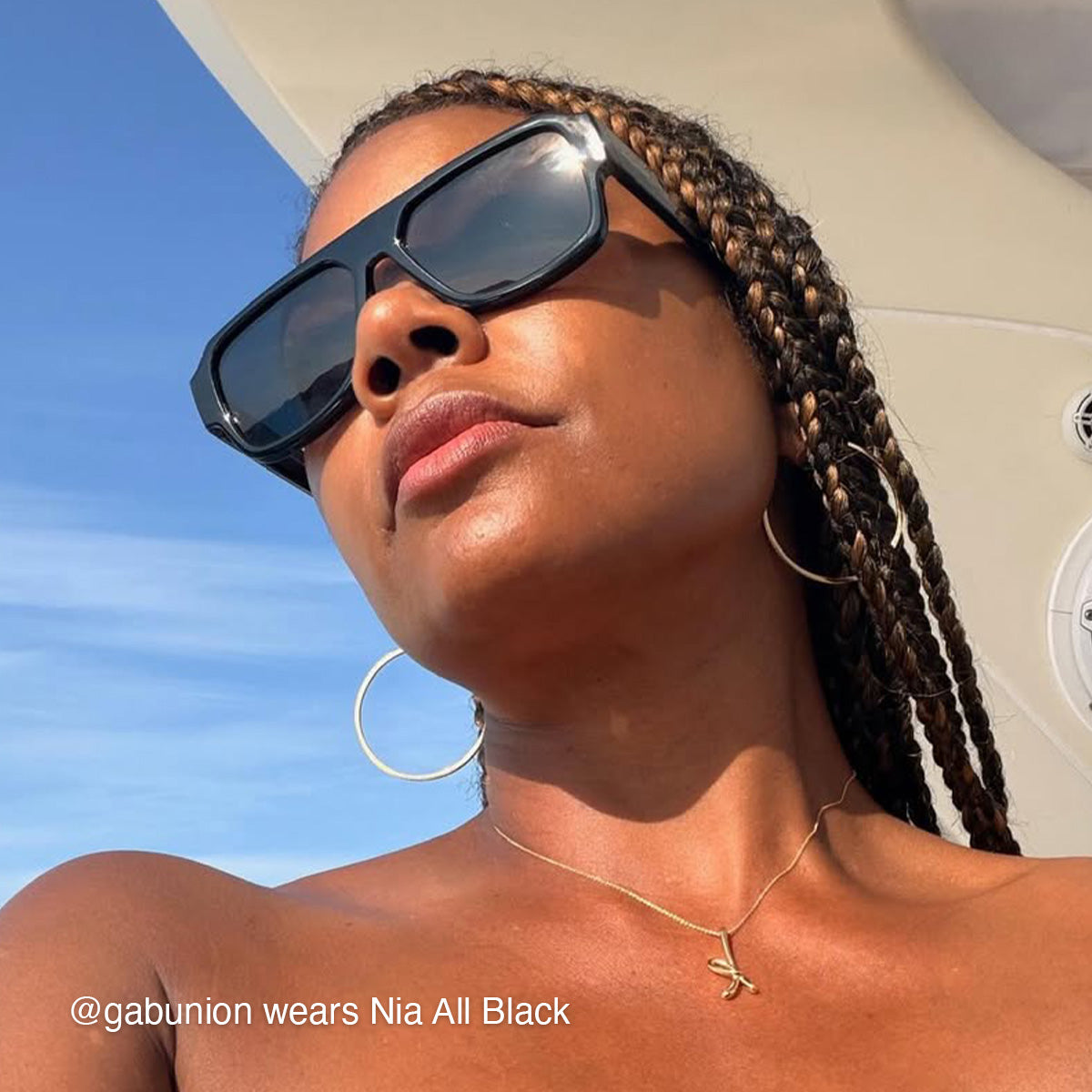 Nia All Black
