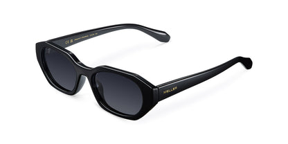 Anu All Black